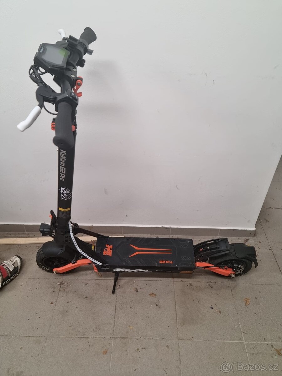 Elektrokoloběžka Kukirin g2 pro (super stav)