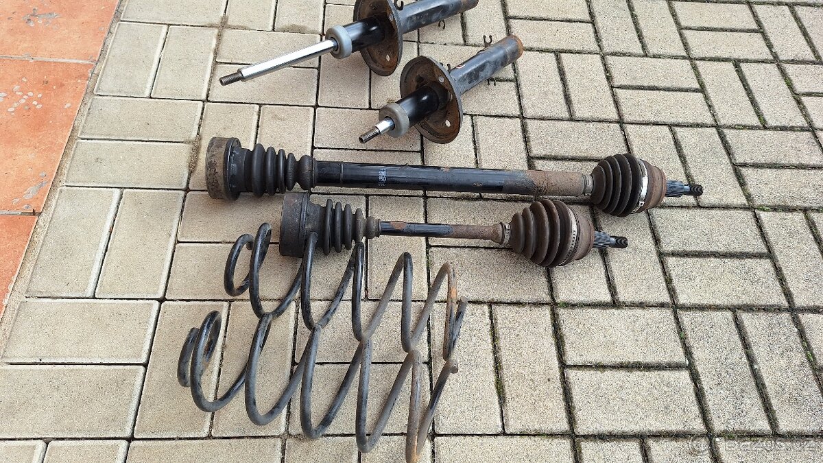 Přední tlumiče,poloosy,pružiny