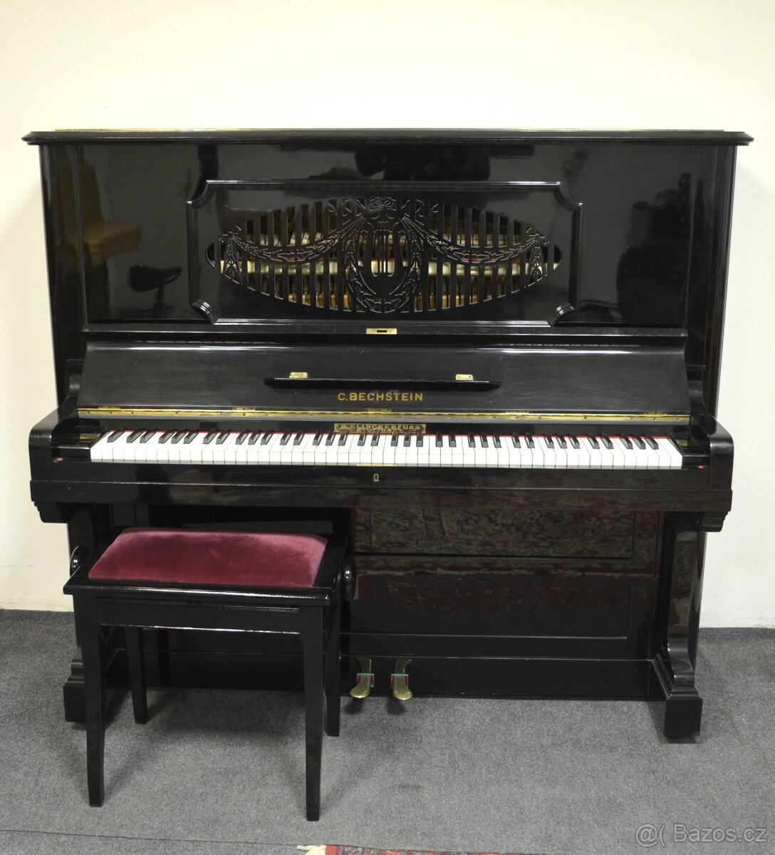 Koncertní pianino C.BECHSTEIN + židlička. ZÁRUKA.