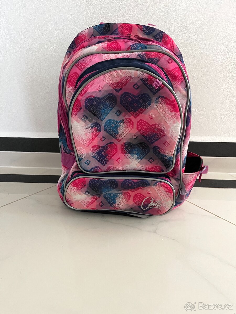 Aktovka Topgal se srdíčky