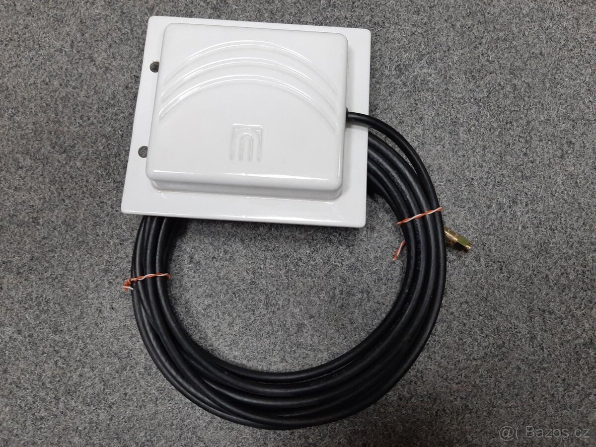 TOP - Panelová anténa ATK-P1/2.4GHz +3m H-155 +SMA/RP