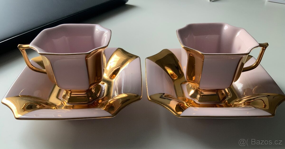 Sada šálků a podšálků Růžový porcelán