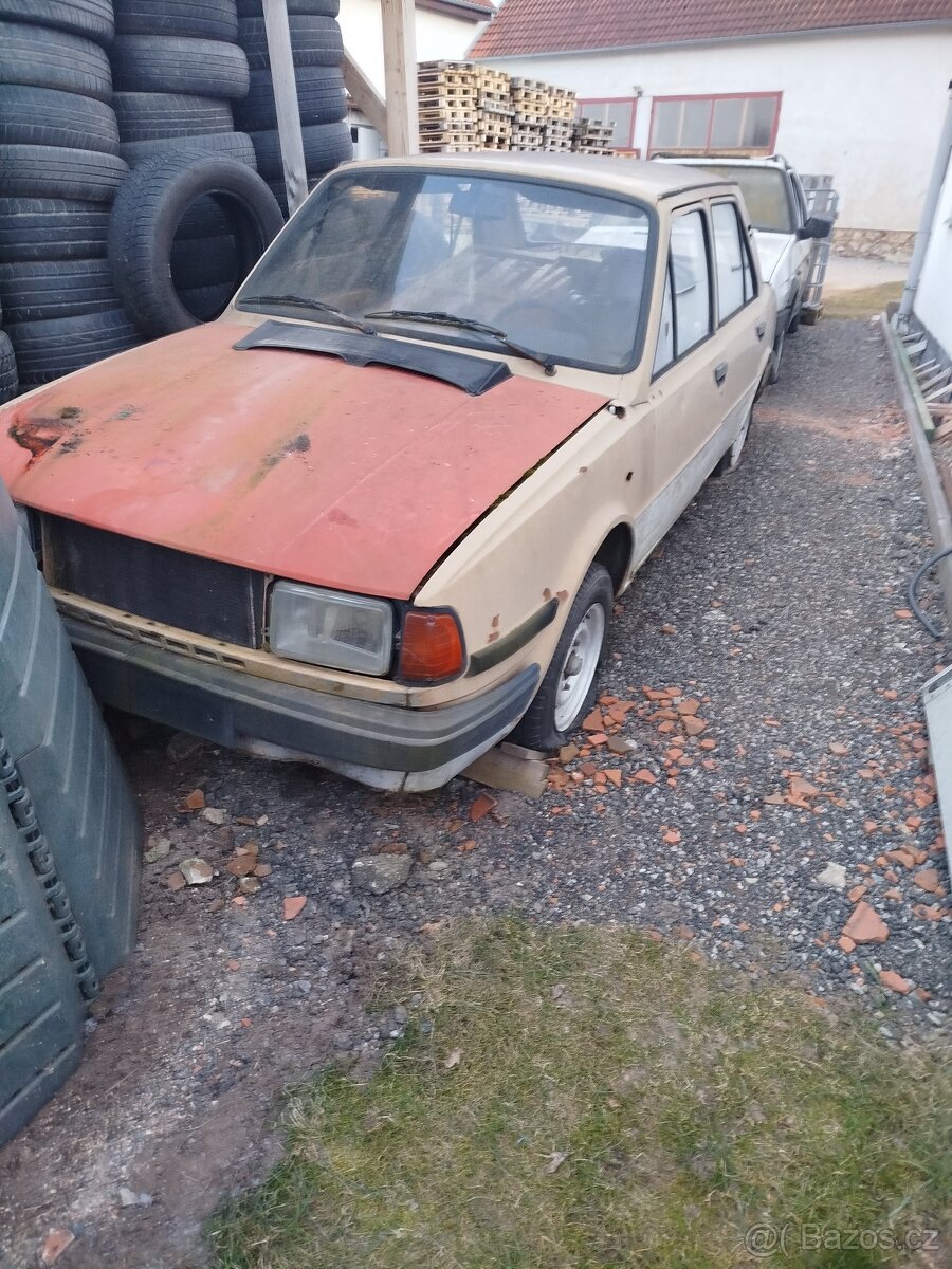 Škoda 120 LS