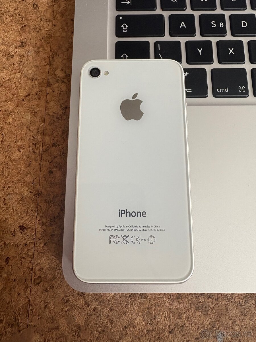 iPhone 4S