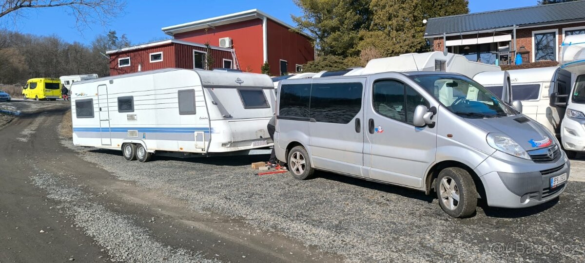 Karavan hobby 650