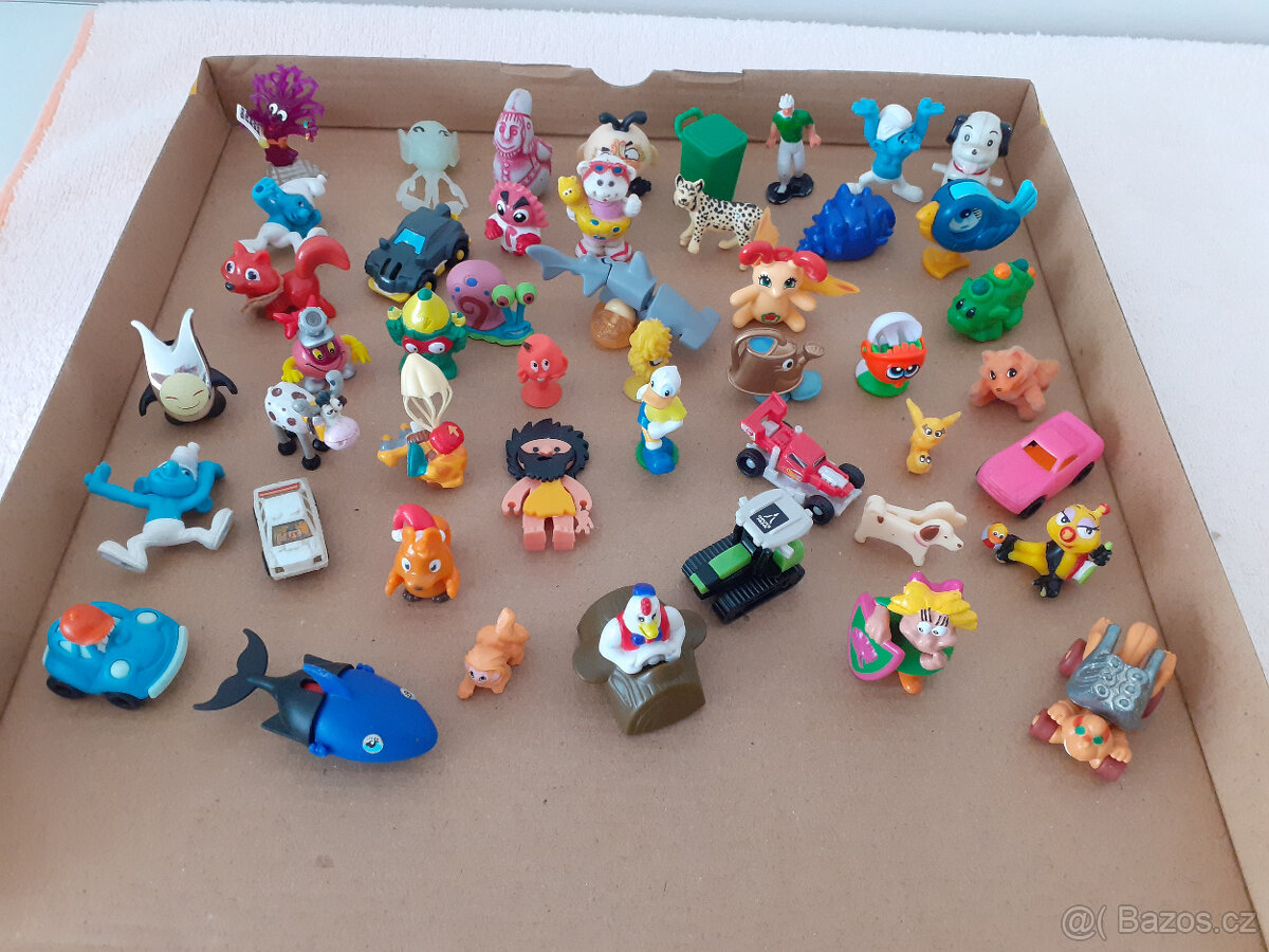 Kinder figurky a hračky