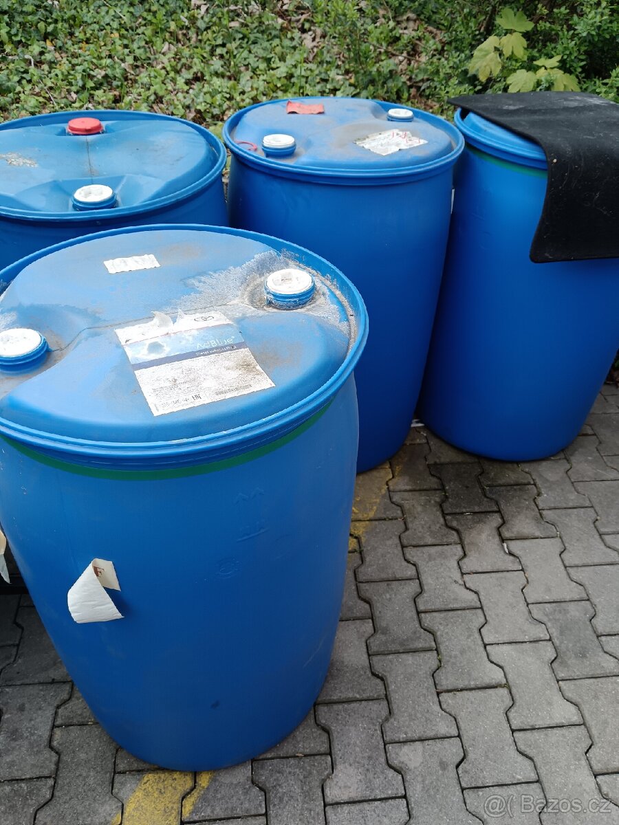 Sudyv200l, na vodu od adblu nebo zimní směsi.
