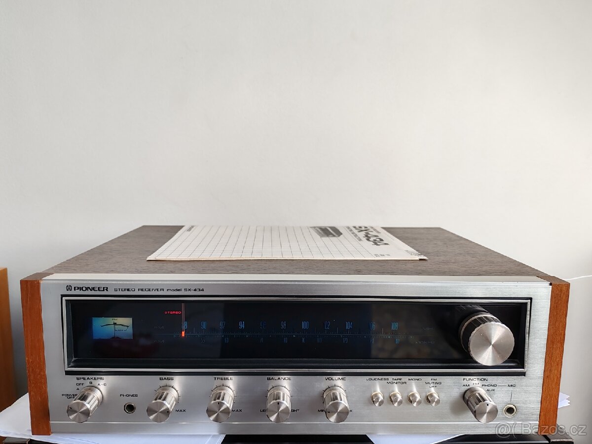 Vintage receiver PIONEER SX-434, VČETNĚ MANUÁLŮ