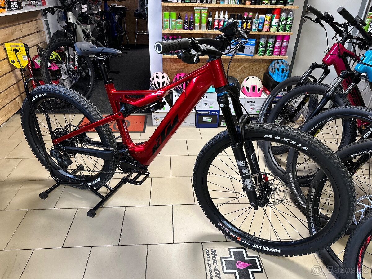 Elektrokolo KTM MACINA KAPOHO 7971 BOSCH CX 750Wh NOVÉ