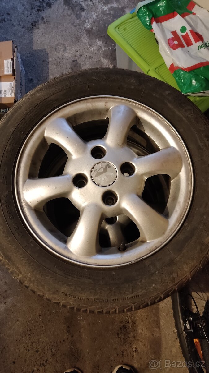 14" kola včetně pneu Peugeot