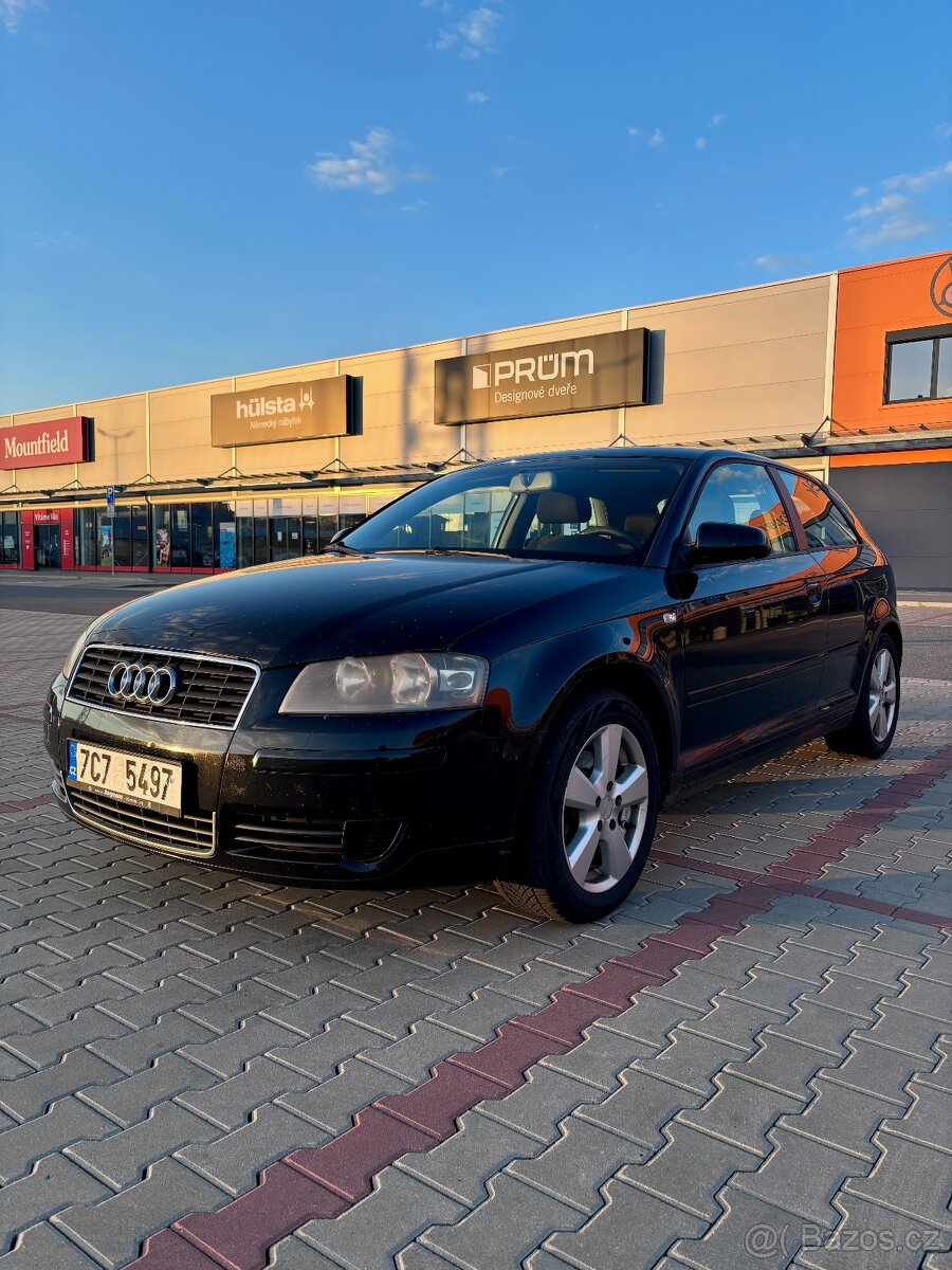 Audi A3 1.6 75kw - benzín