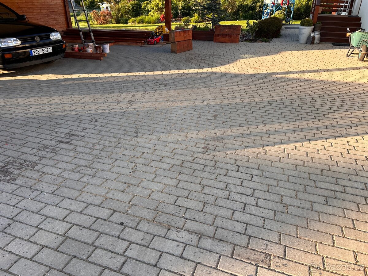 Zamková dlažba CSB cihla 6 cm, hladka (135 m2)