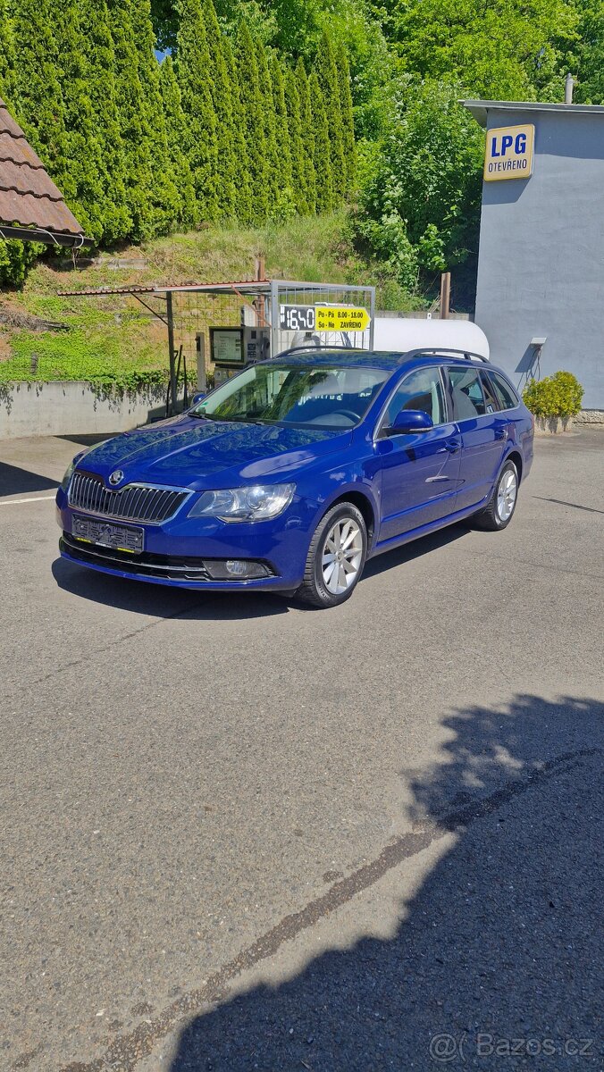Škoda Superb combi 2.0 tdi