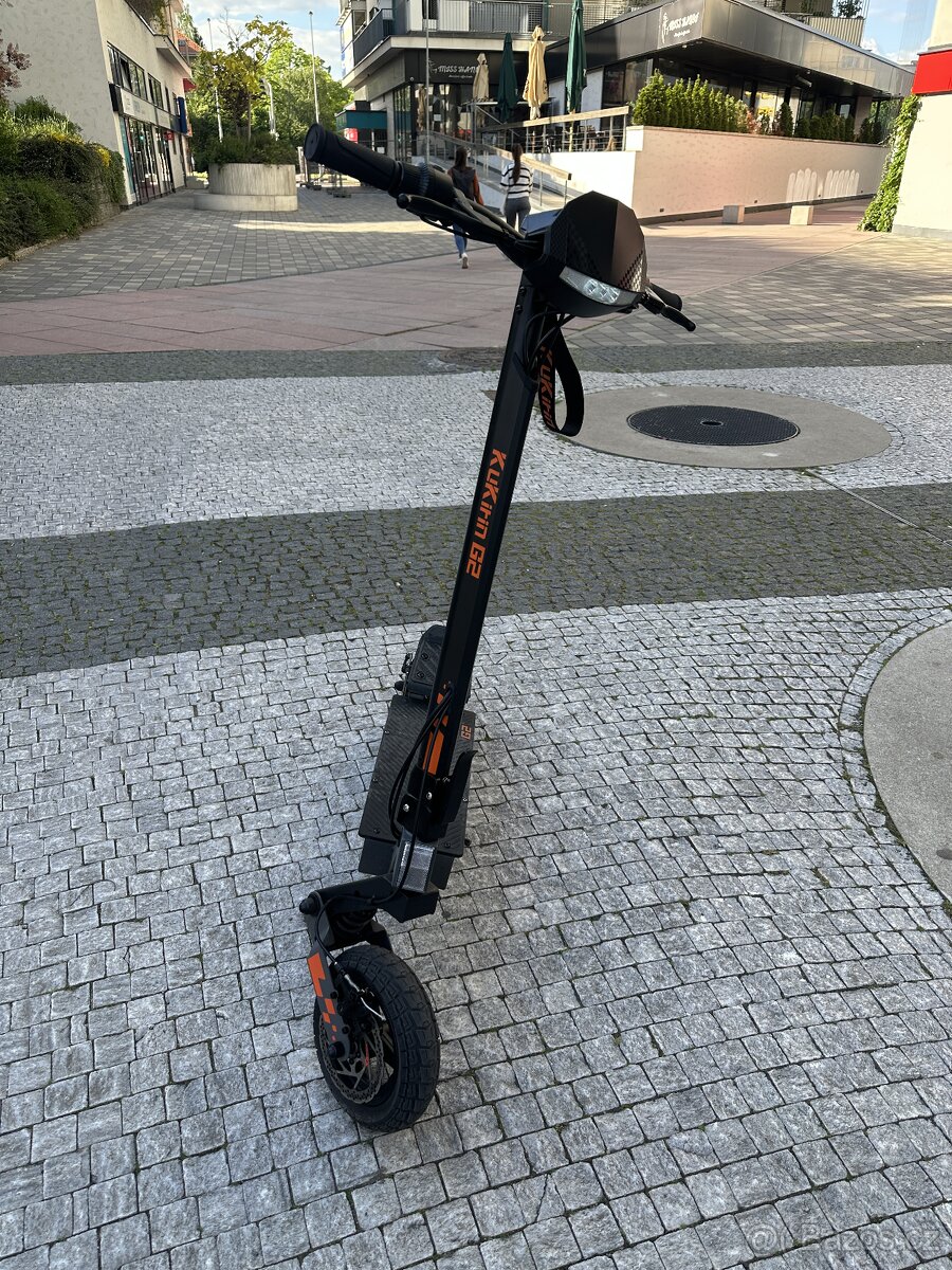Elektrokolobezka Kukirin G2 (2025)