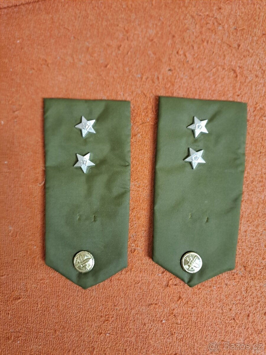 Vojenské výložky