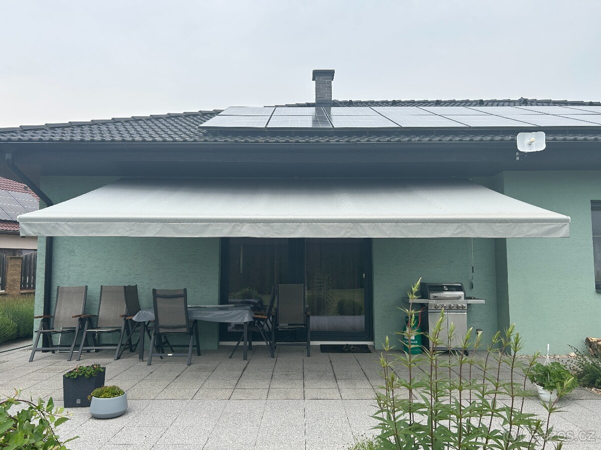 Výsuvná markýza na terasu 6 x 3 m