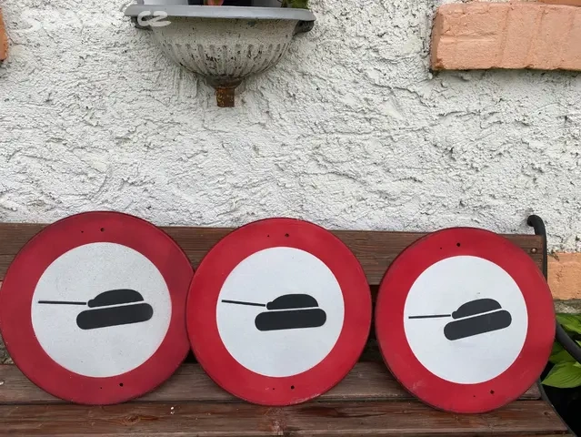 Stare vojenska cedule