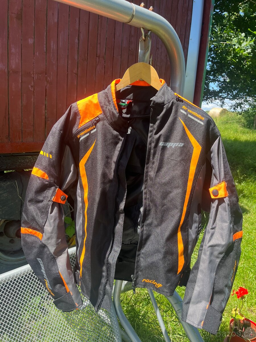 Moto bunda M