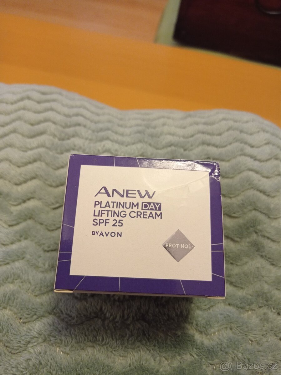 ANEW PLATINUM denní krém