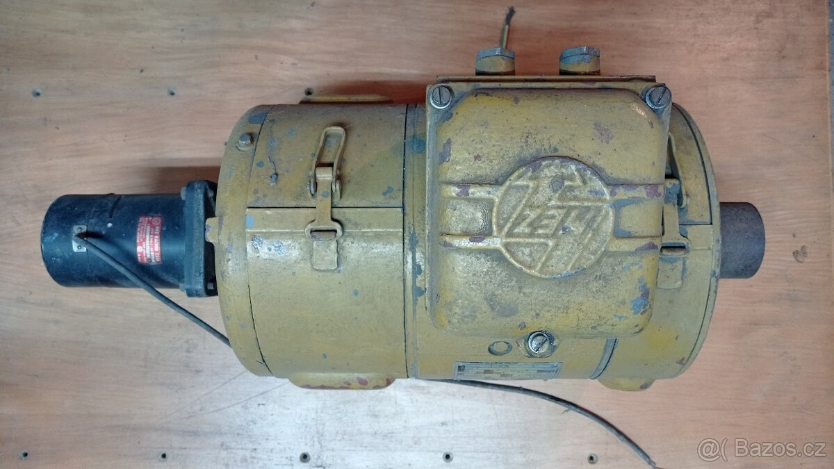Motor MEZ s tachem