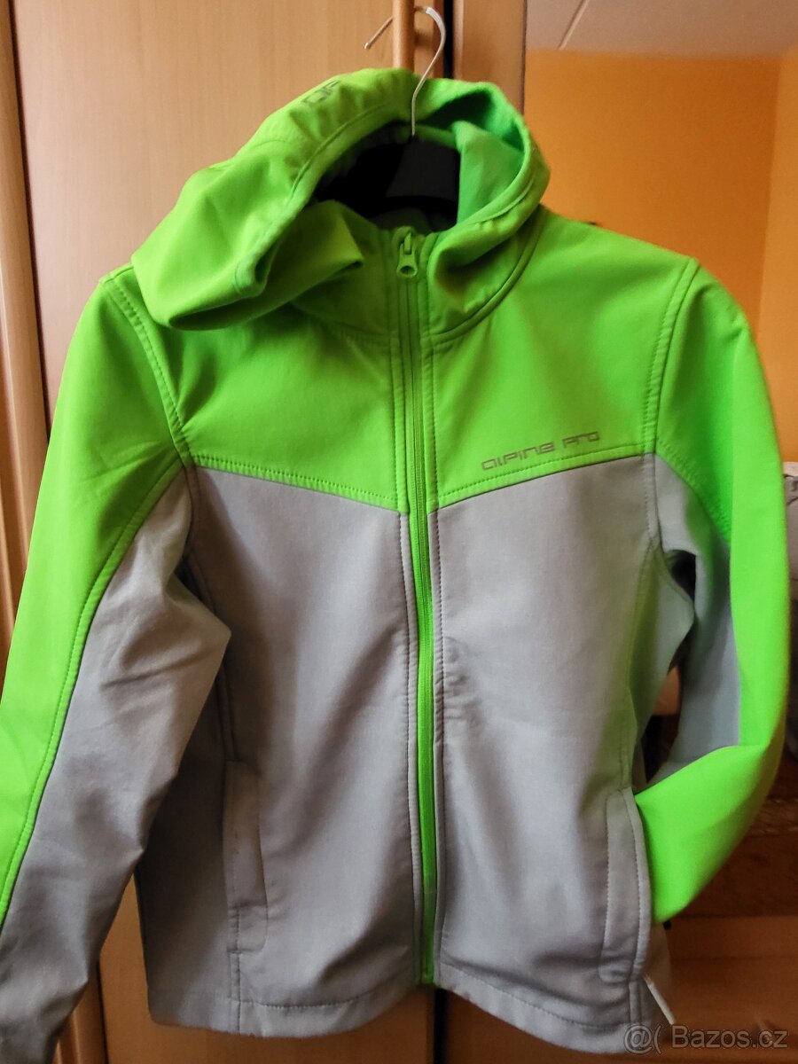 zelená bunda ALPINE