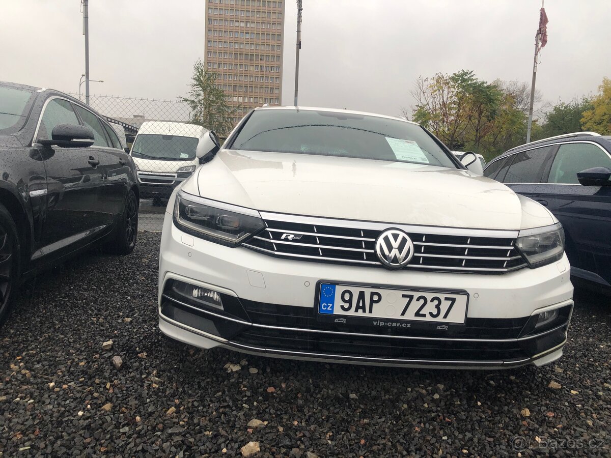 VW Passat Variant 2.0TDI/R-Line/Pano/DSG/LED