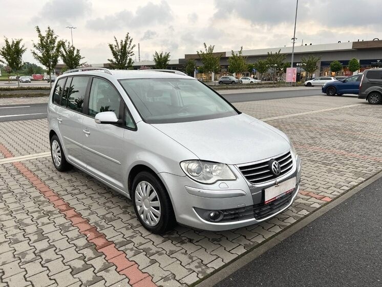 Volkswagen Touran 2.0 TDi 125kw 6 rychl TZ