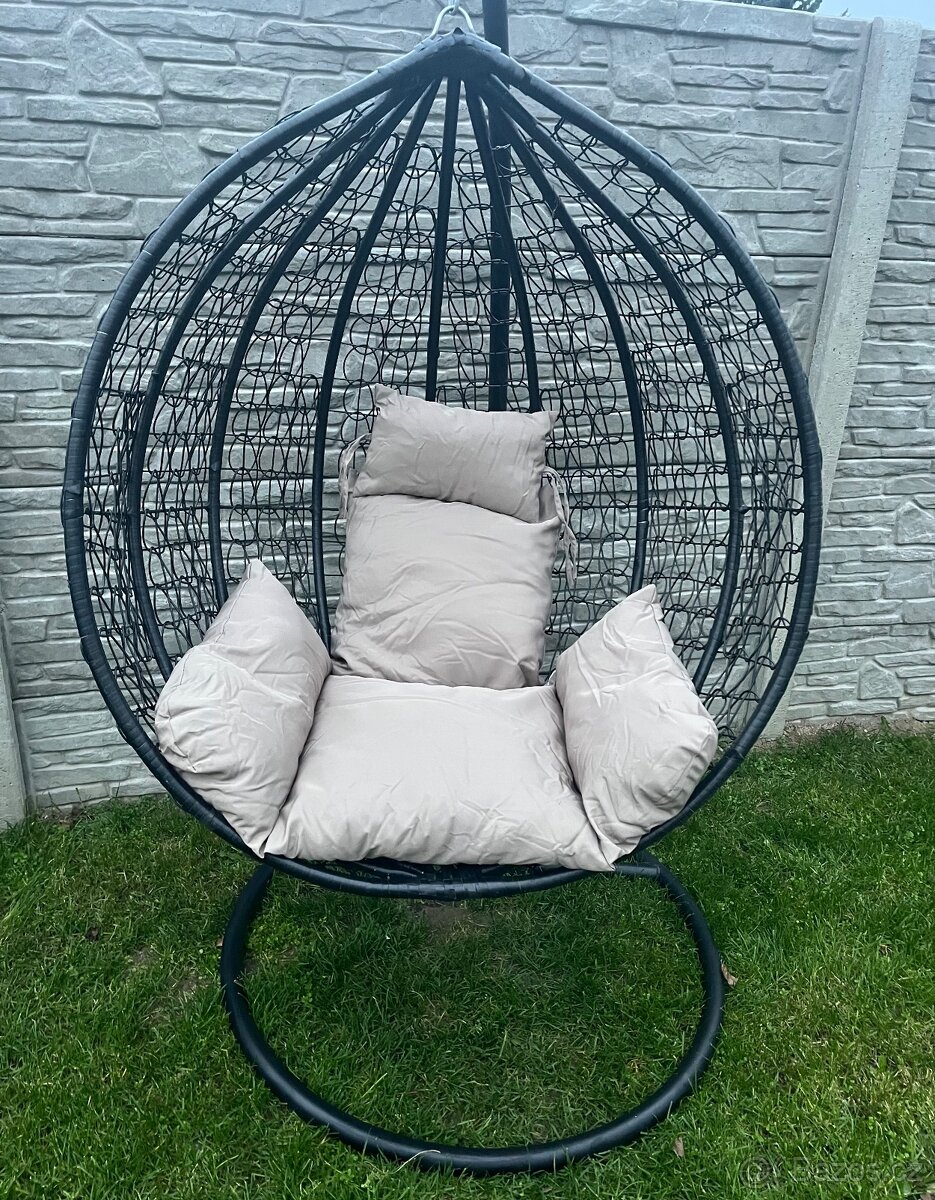 Závěsné křeslo. Top stav. 3000kč