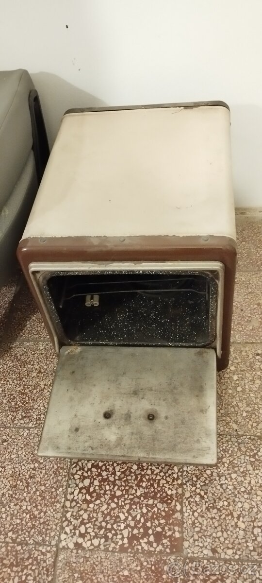 Staré elektro trouba + valcha – retro, sběratel, dekorace