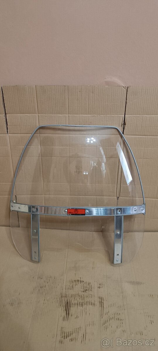 CUPPINI plexisklo - větrný štítek 01