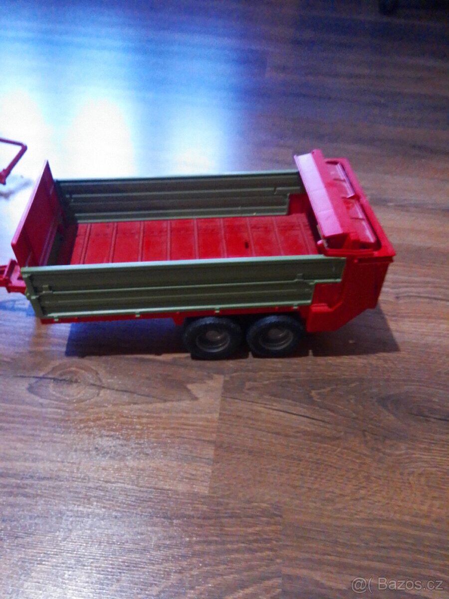 Rozmetadlo hnojiva Bruder