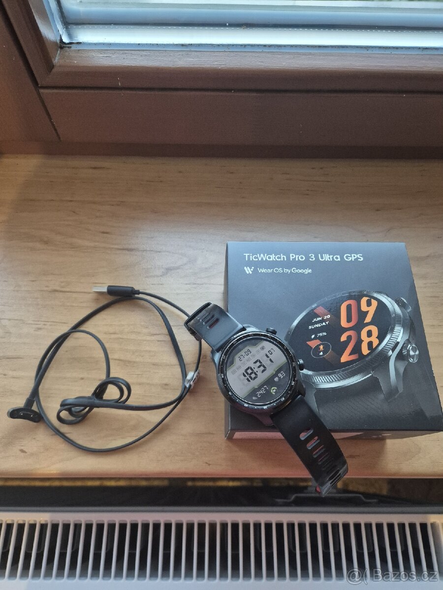 Prodám smartwatch Ticwatch pro 3 ultra gps