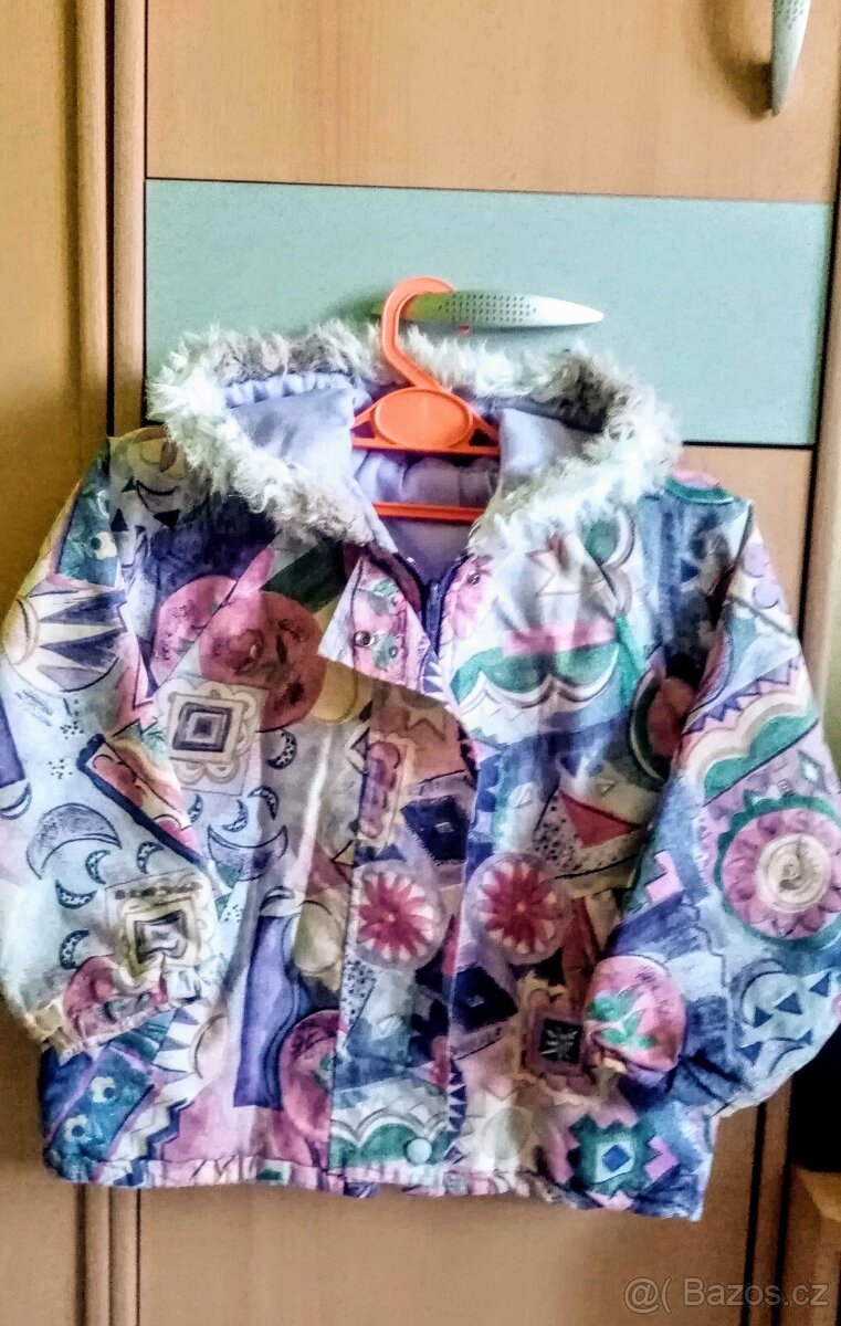 Dětská bundička. Věk 4 - 5 let. Nepoškozená