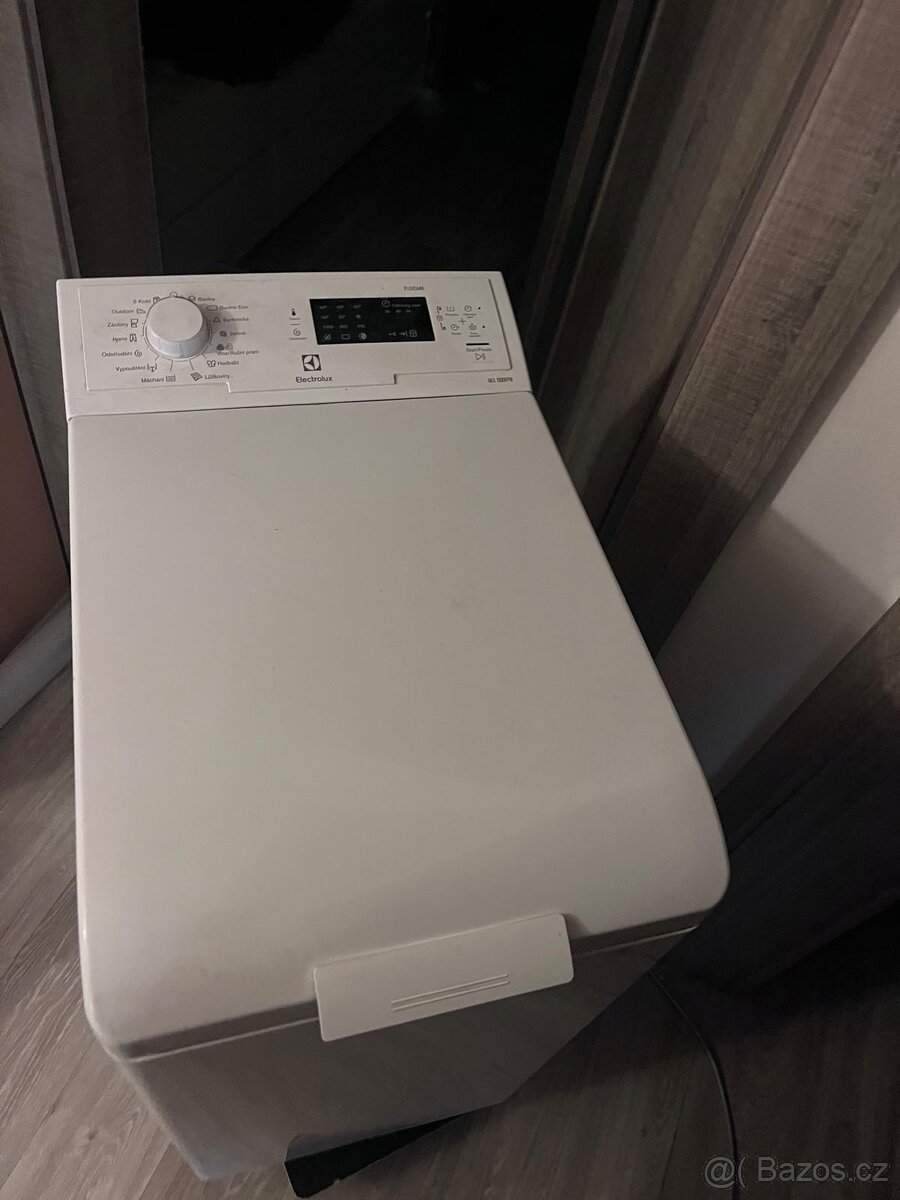 Prodám pračku Electrolux – vrchem plněná