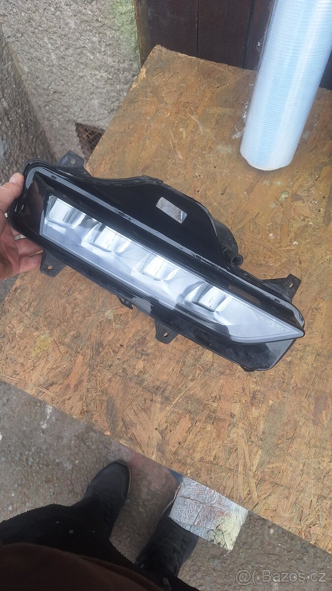 Leva mlhovka skoda octavia 4