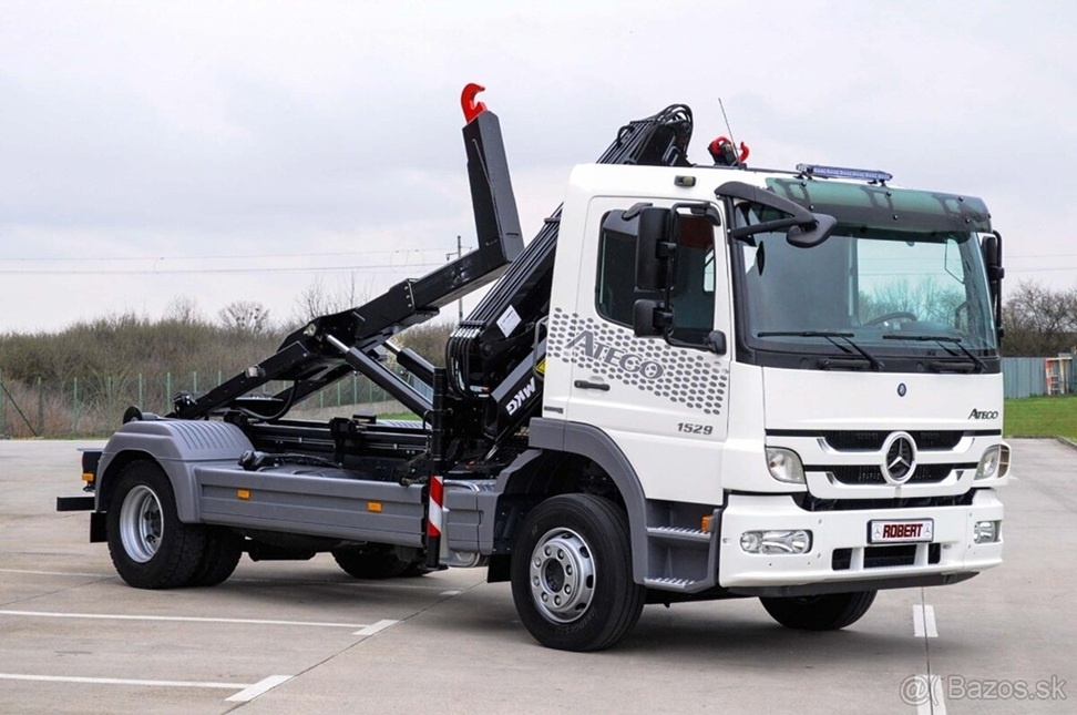 NOVÝ HÁKOVÝ NOSIČ KONTEJNERŮ HYDRAULICKÁ RUKA MERCEDES 1529