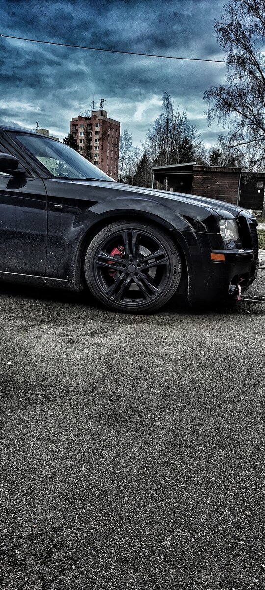 Prodám kola na Chrysler 300c