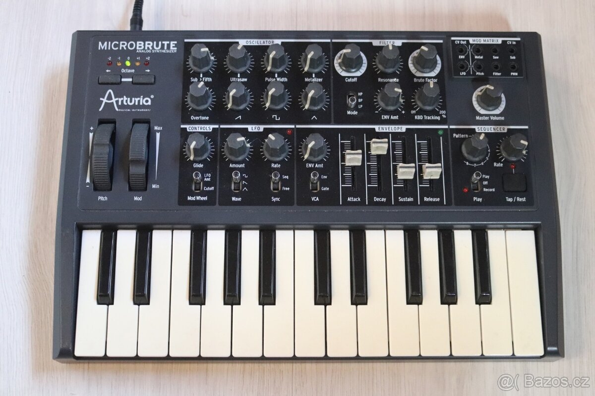 ARTURIA MICROBRUTE
