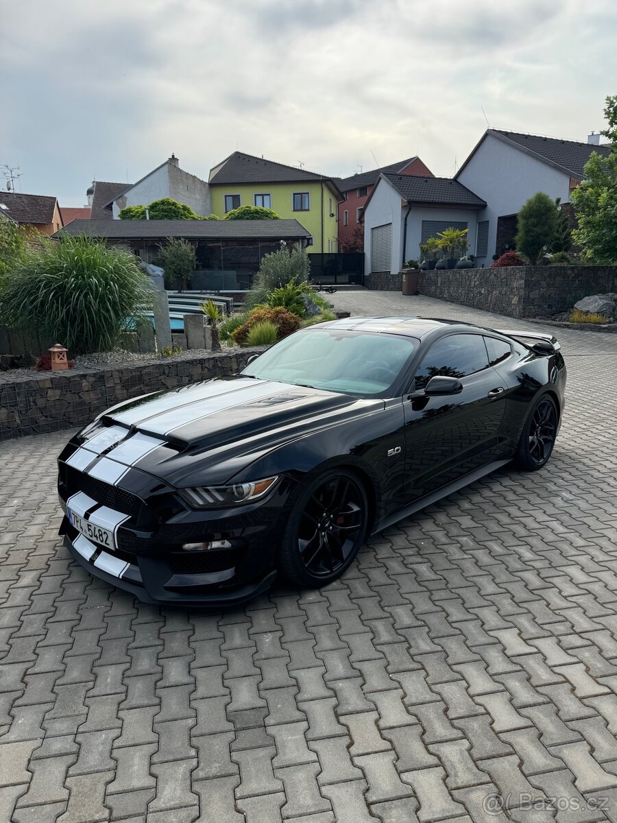 Ford Mustang 5.0 KOMPRESOR SHELBY paket