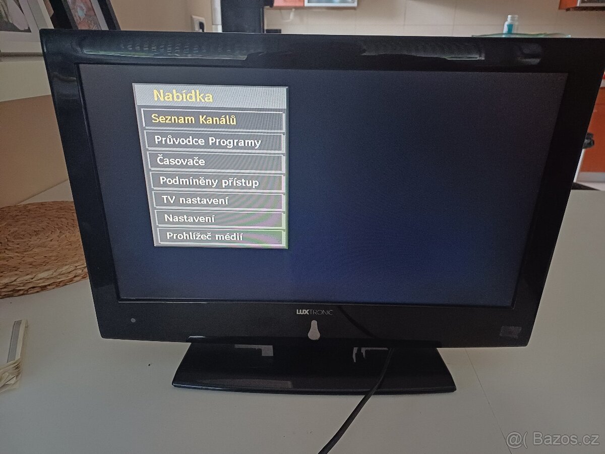 TV Luxtronic, úhlopříčka 48cm, výborný stav