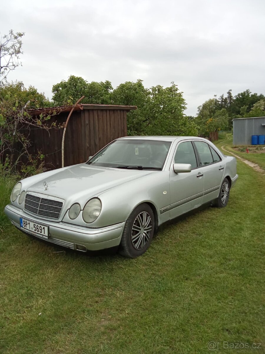 Mercedes w210 e220 CDI