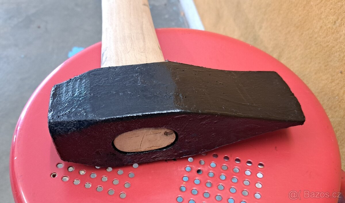 Železné kladivo - palice 4 kg dle foto