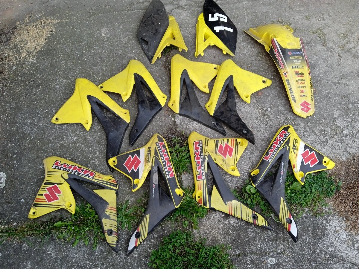 Suzuki RMZ 250-Plasty