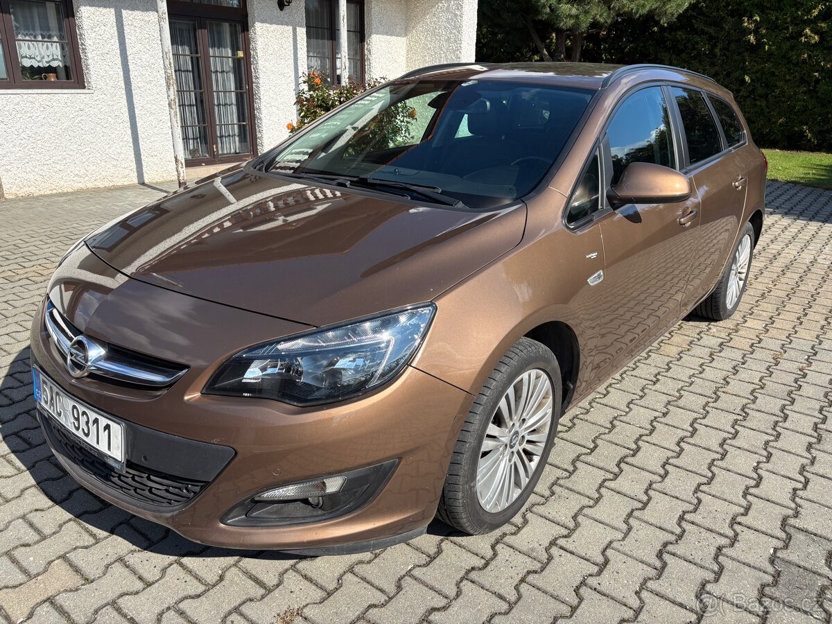 Opel Astra Sports Tour 1,6 cdti- 81 kw, r. 12/2015, 137.tkm