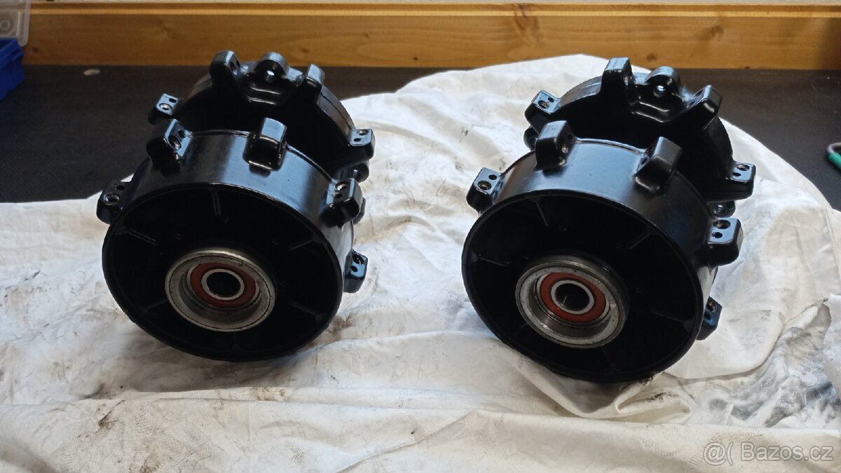 Střed kola Honda Transalp