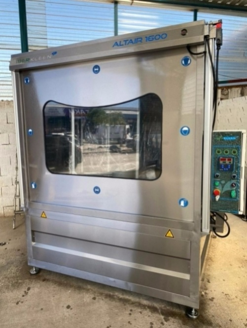 Průmyslový mycí automat PW1400, rok výroby 2025