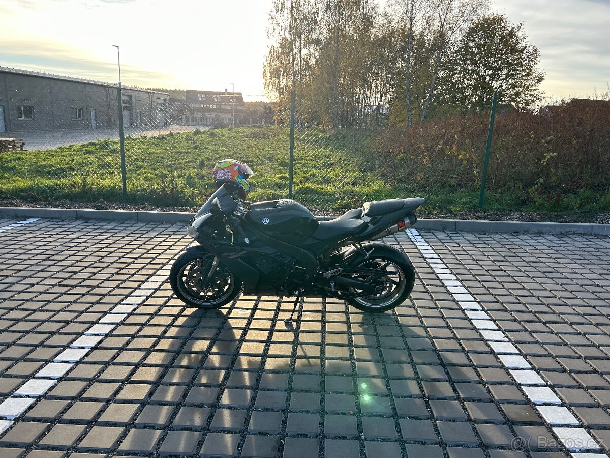 Yamaha r1