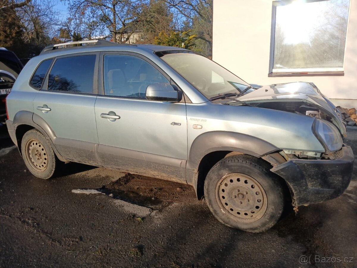 Hyundai Tucson, 2,0i 4x4 LPG, POJÍZDNÉ - HAVAROVANÉ