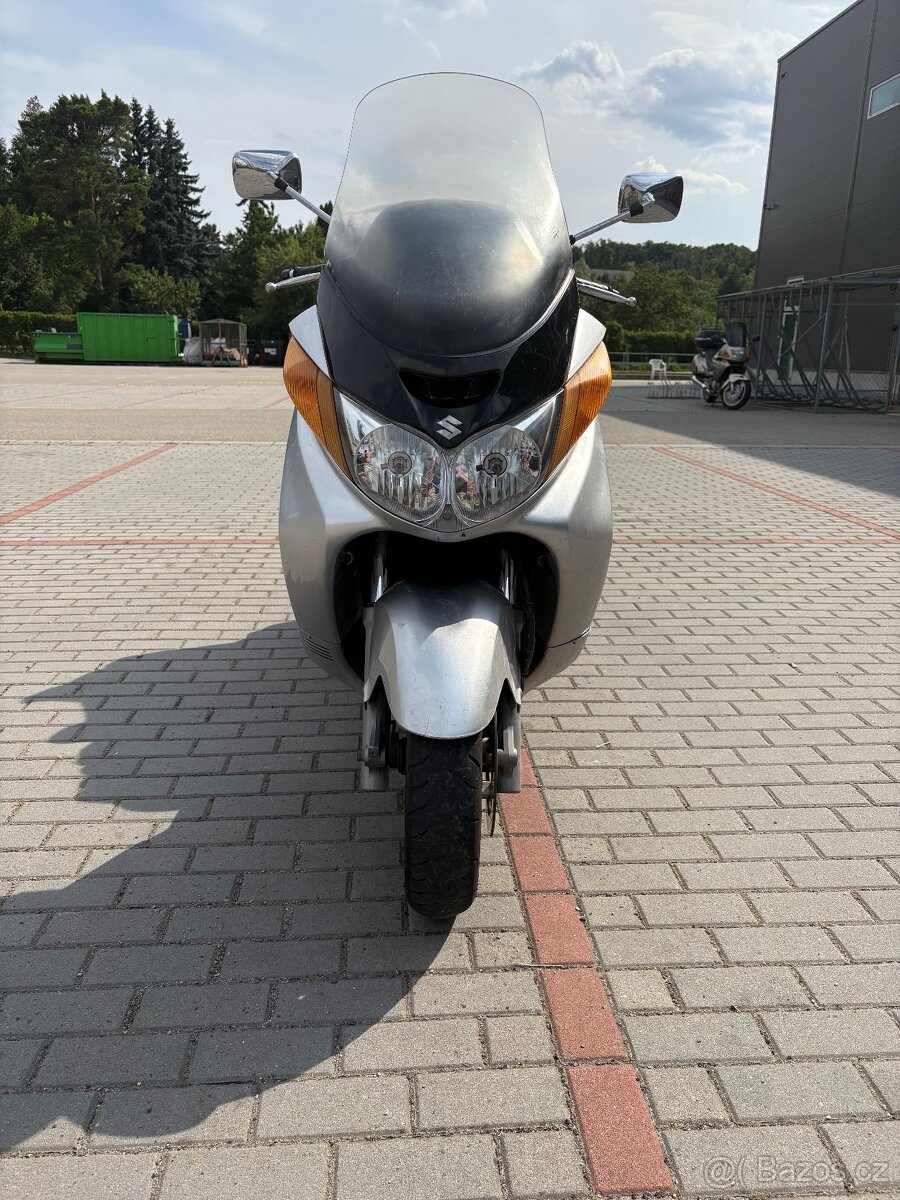 Suzuki Burgman 400
