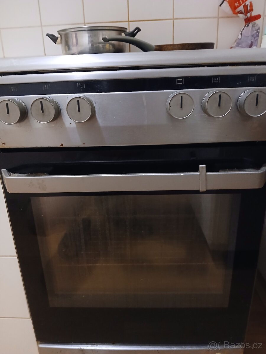 Prodam elektricky sporak amica